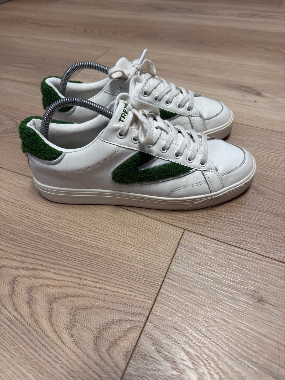 Tretorn Mixed Doubles Sneakers in white and green Women’s Size 9